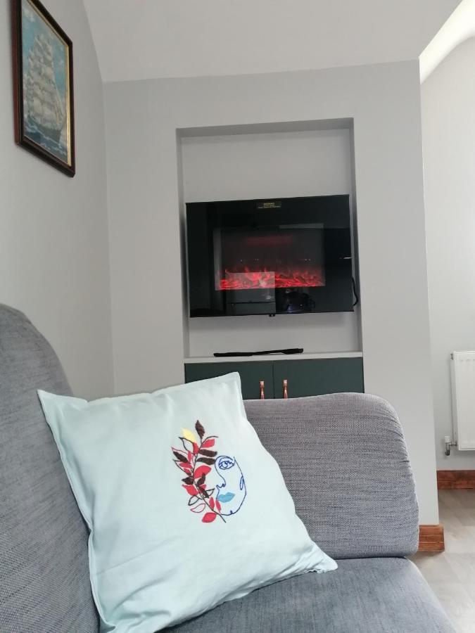 Self Catering Upstairs Apartment At Tradcottage Слайгоу Екстериор снимка